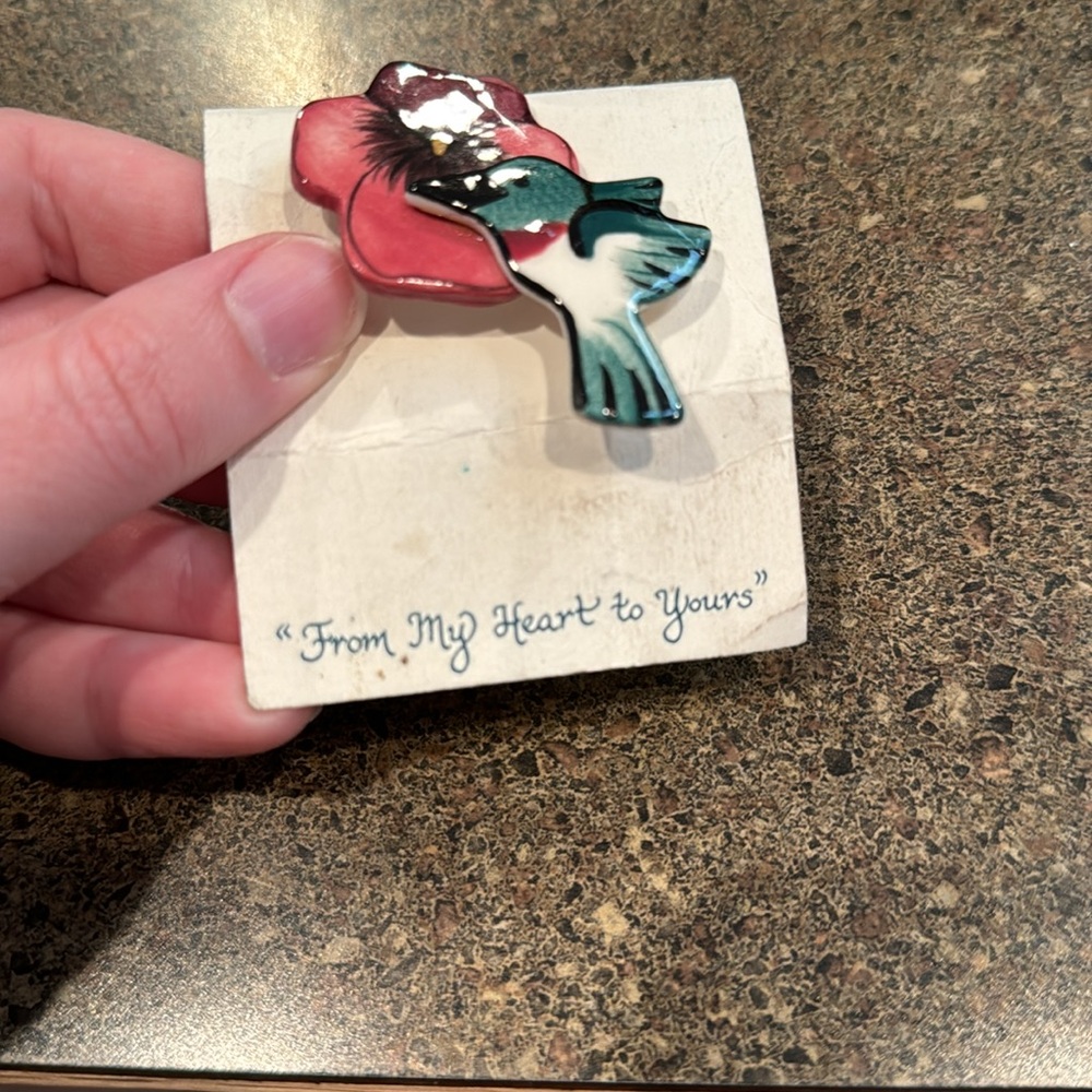 Hummingbird Brooch - Picture 3 of 5
